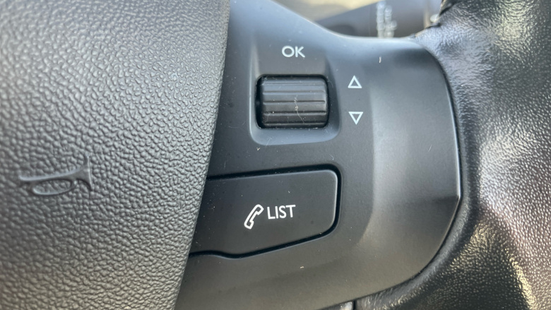 Peugeot 208 1.2 PureTech 82 Black Edition 3dr Petrol Hatchback